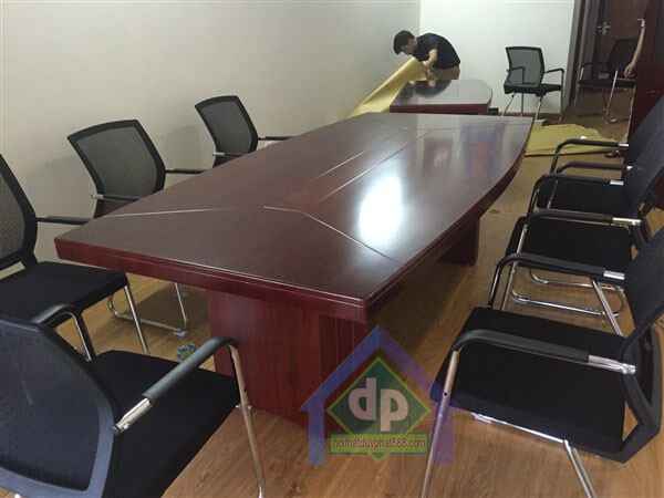 Dịch vụ sửa chữa bàn ghế văn phòng uy tín giá rẻ tại Hà Nội