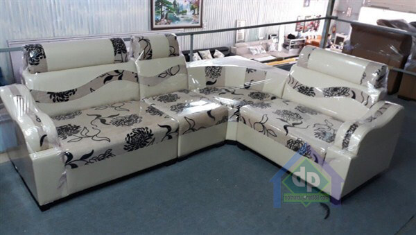 Ghế sofa nỉ họa tiết hoa ấn tượng trong số các sản phẩm thanh lý sofa Hà Đông